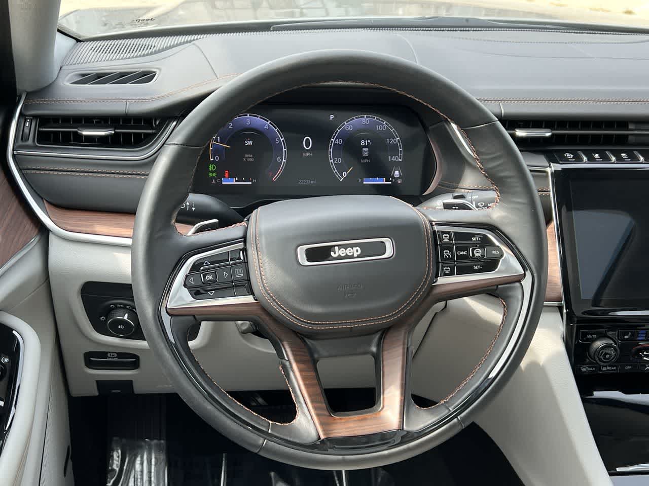 2023 Jeep Grand Cherokee L Summit 23