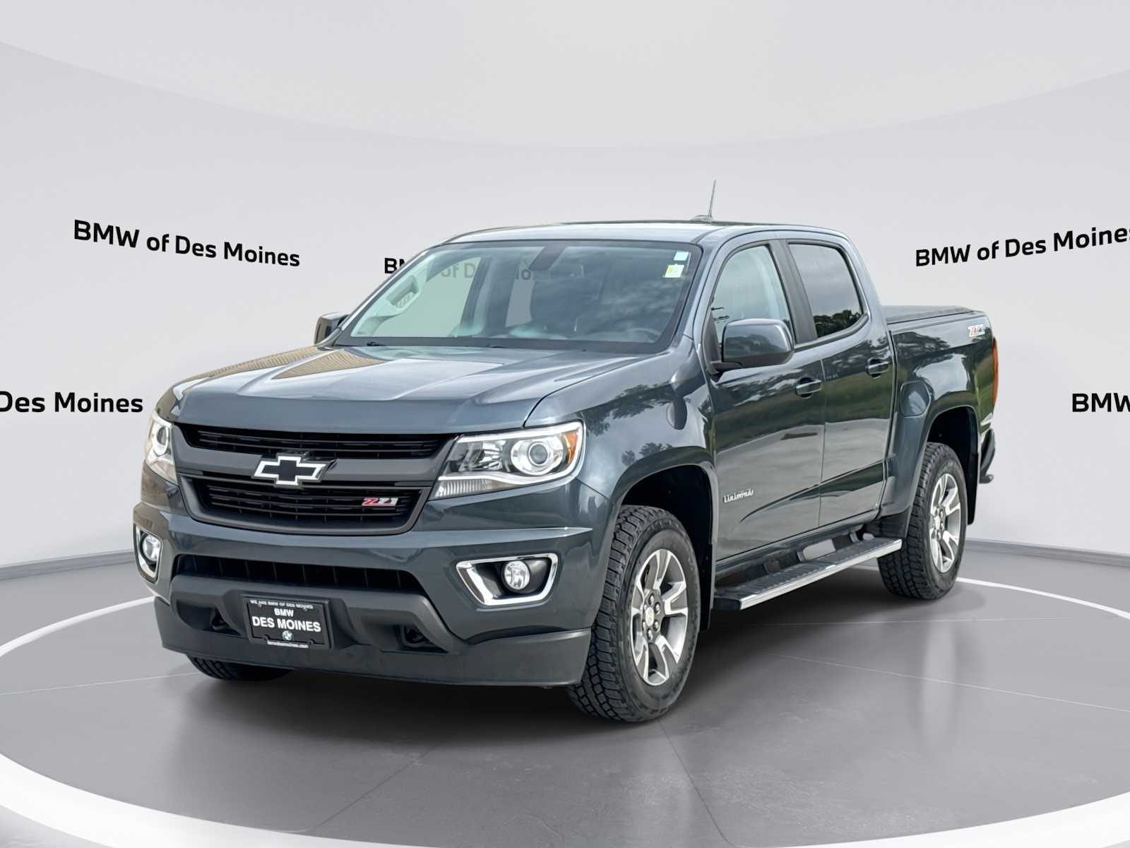 Shadow Gray Metallic 2019 Chevrolet Colorado Pickup Truck Four-Wheel Drive 8-Speed Automatic