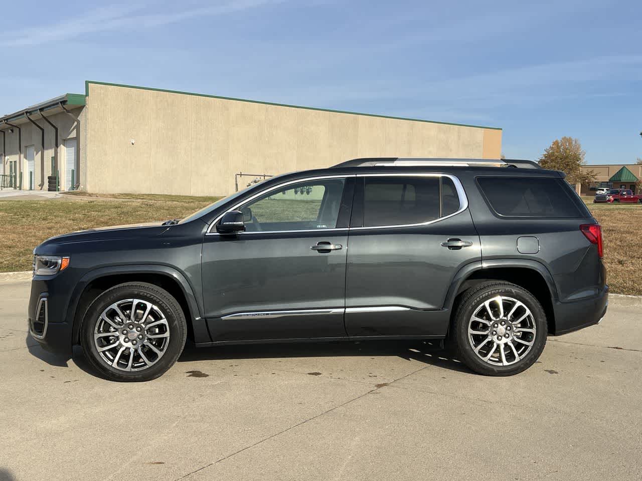 2021 GMC Acadia Denali 3