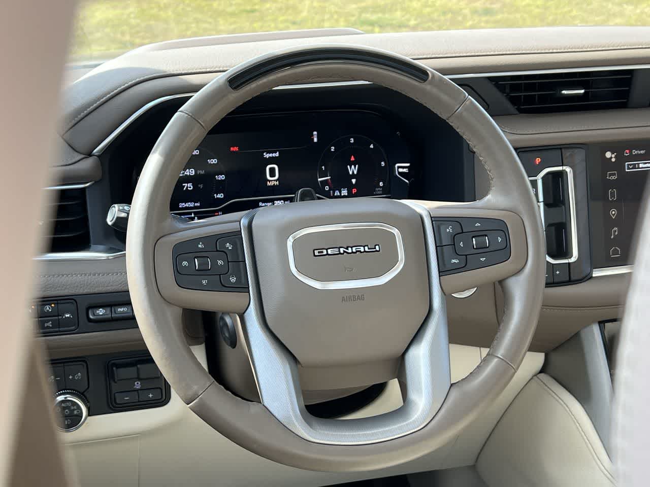 2023 GMC Yukon Denali 23