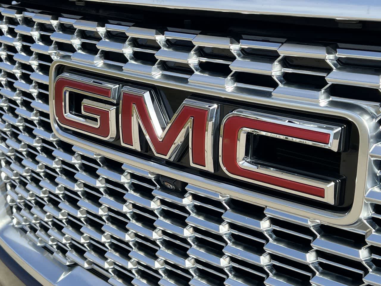 2023 GMC Yukon Denali 11