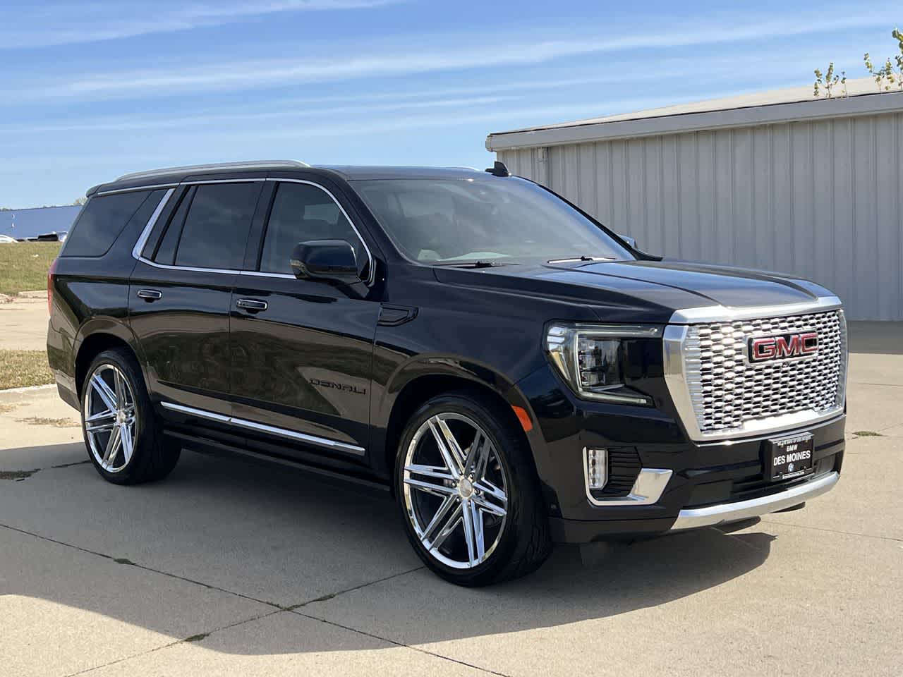 2023 GMC Yukon Denali 8