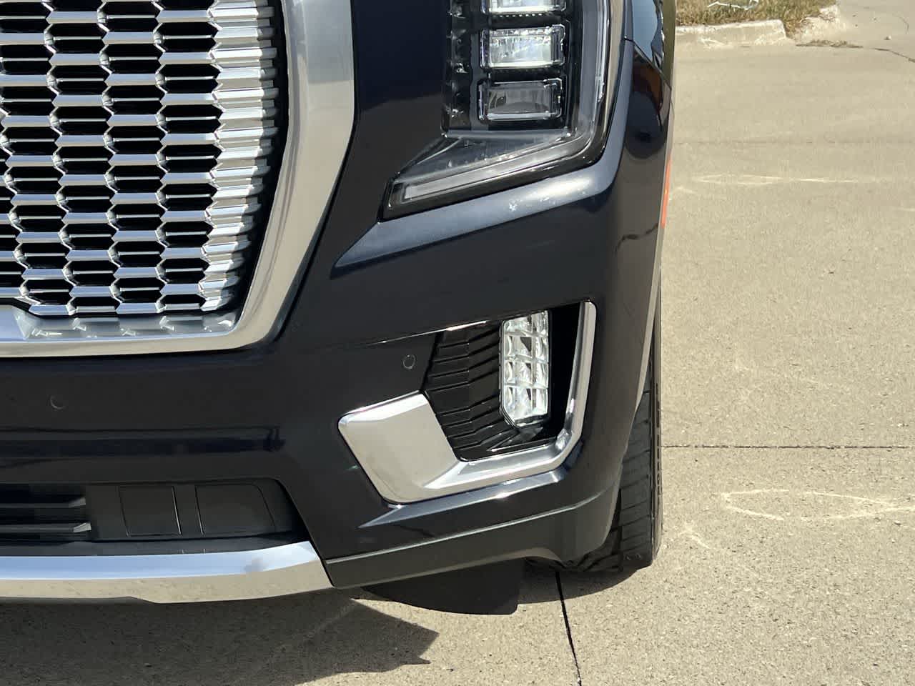 2023 GMC Yukon Denali 10