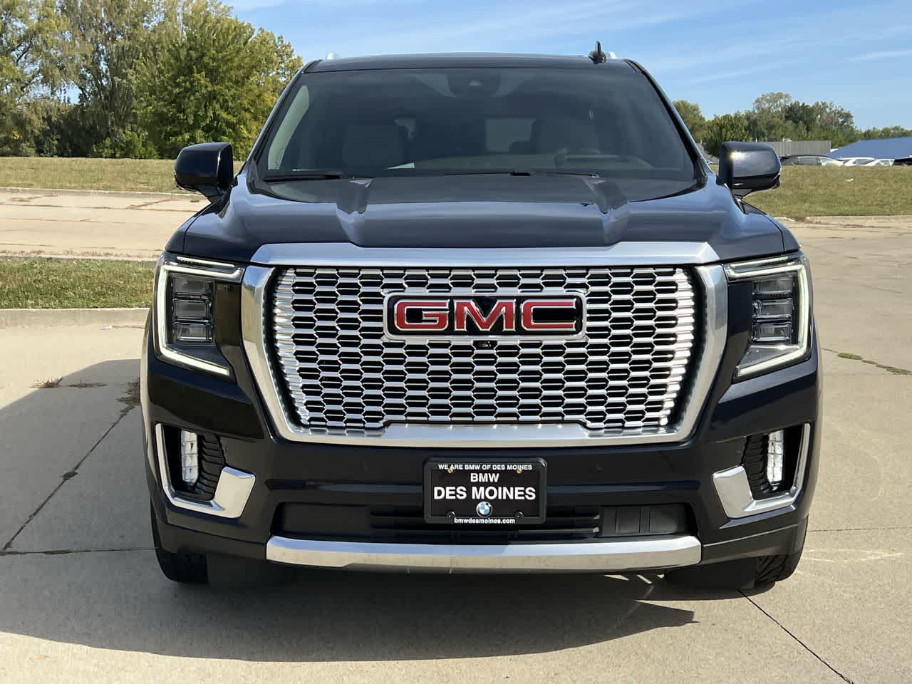 2023 GMC Yukon Denali 9