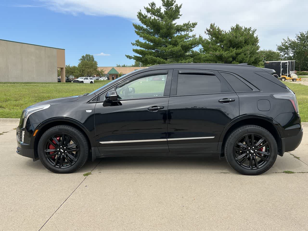 2023 Cadillac XT5 AWD Sport 3