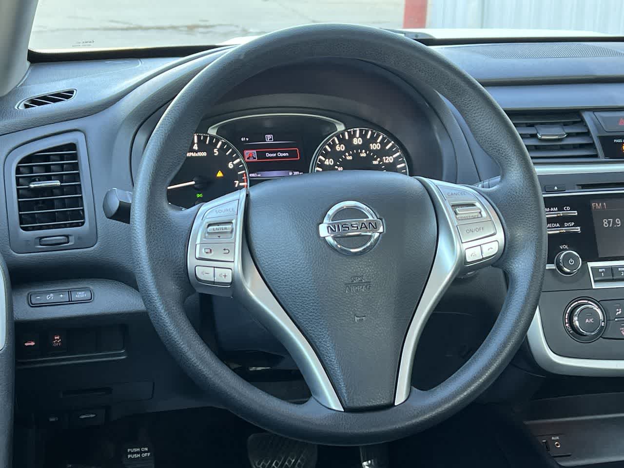 2016 Nissan Altima 2.5 S 17