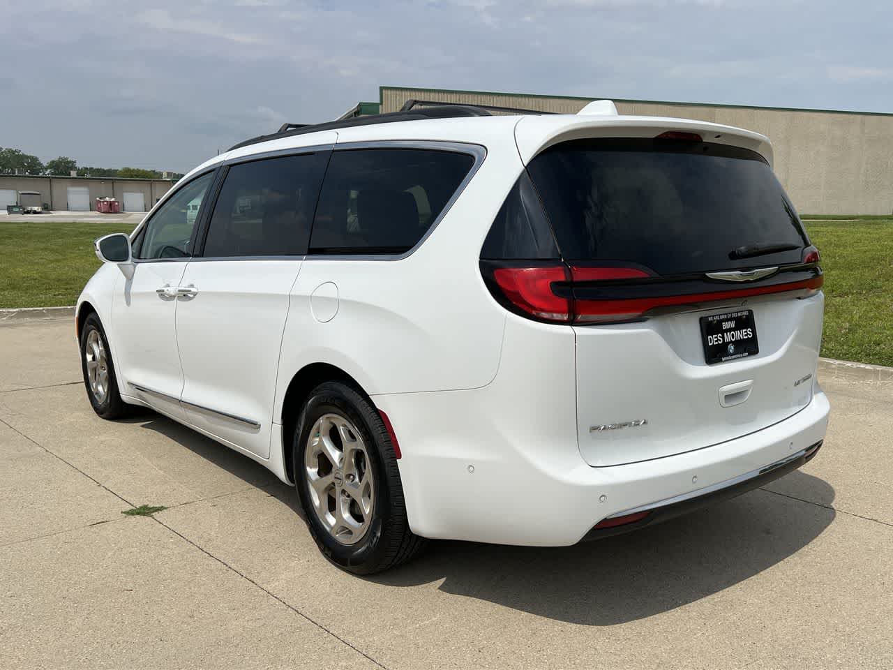 2022 Chrysler Pacifica Limited 4