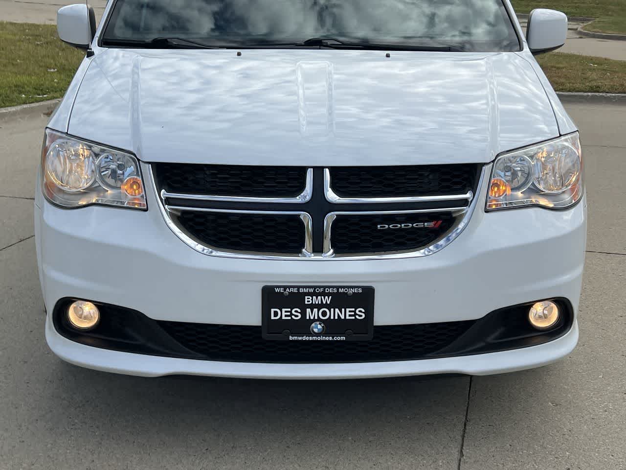 2017 Dodge Grand Caravan SXT 10