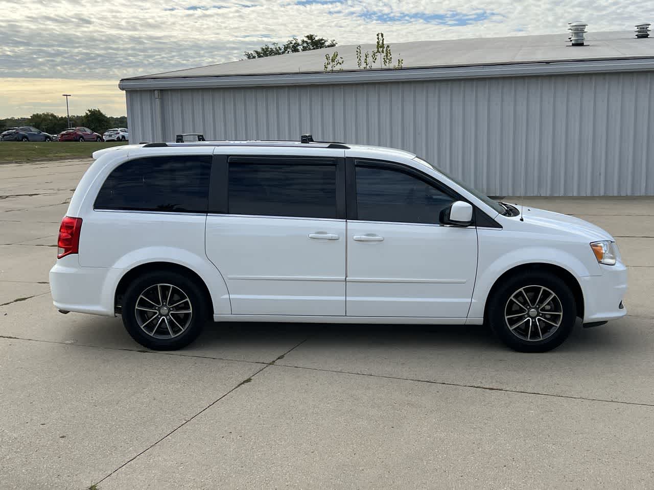 2017 Dodge Grand Caravan SXT 7