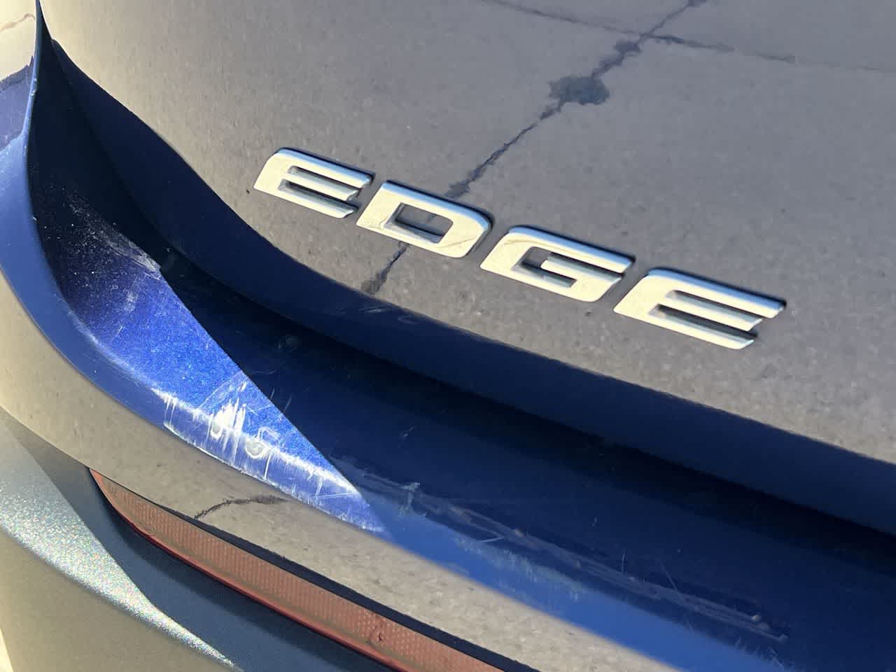 2016 Ford Edge Titanium 9