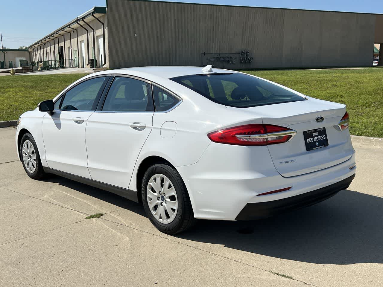 2020 Ford Fusion S 4