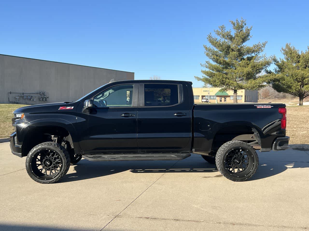 2021 Chevrolet Silverado 1500 LT Trail Boss 4WD Crew Cab 147 3