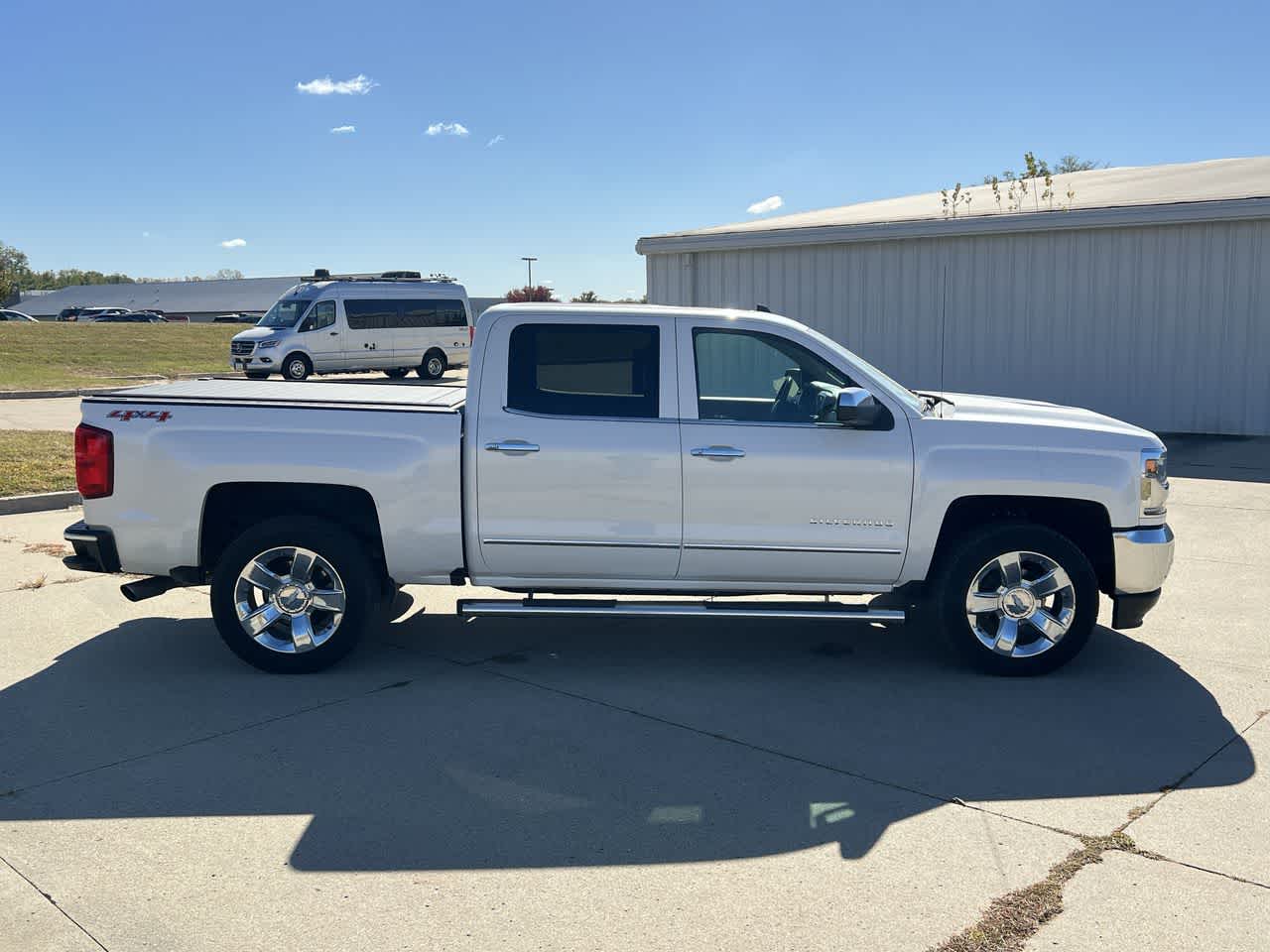 2016 Chevrolet Silverado 1500 LTZ 4WD Crew Cab 143.5 7