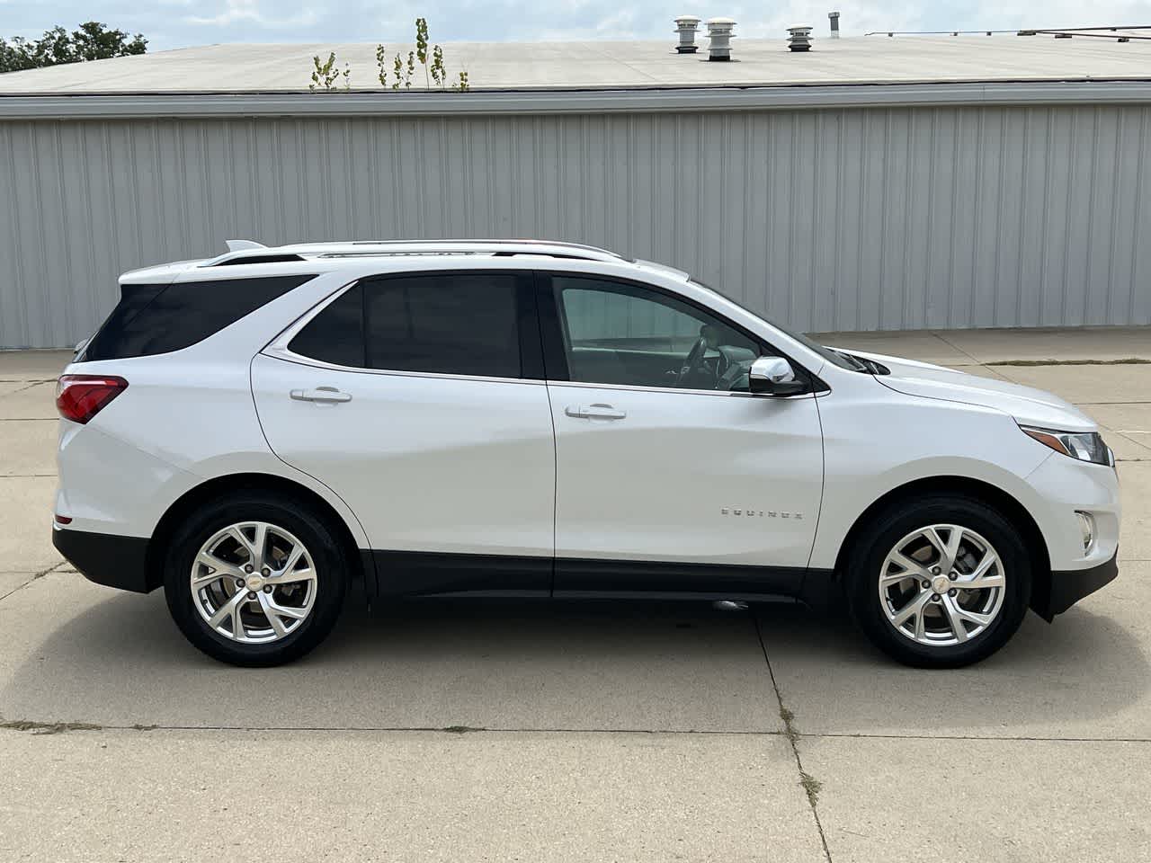 2021 Chevrolet Equinox Premier 7