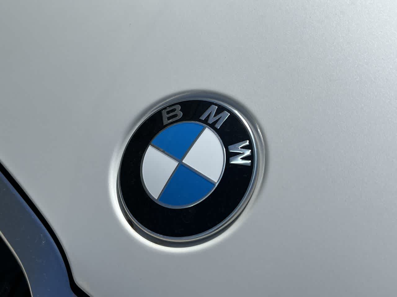 2024 BMW 3 Series 330i xDrive 10