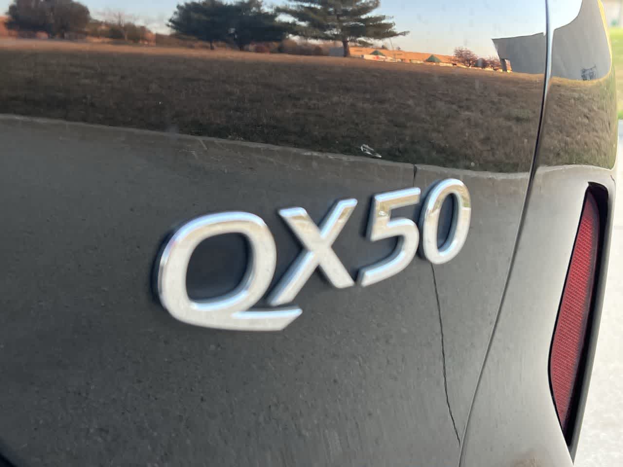 2019 INFINITI QX50 ESSENTIAL 12