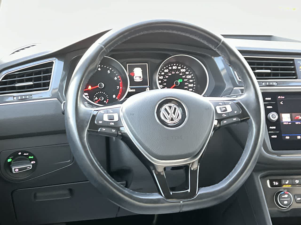 2018 Volkswagen Tiguan SE 21