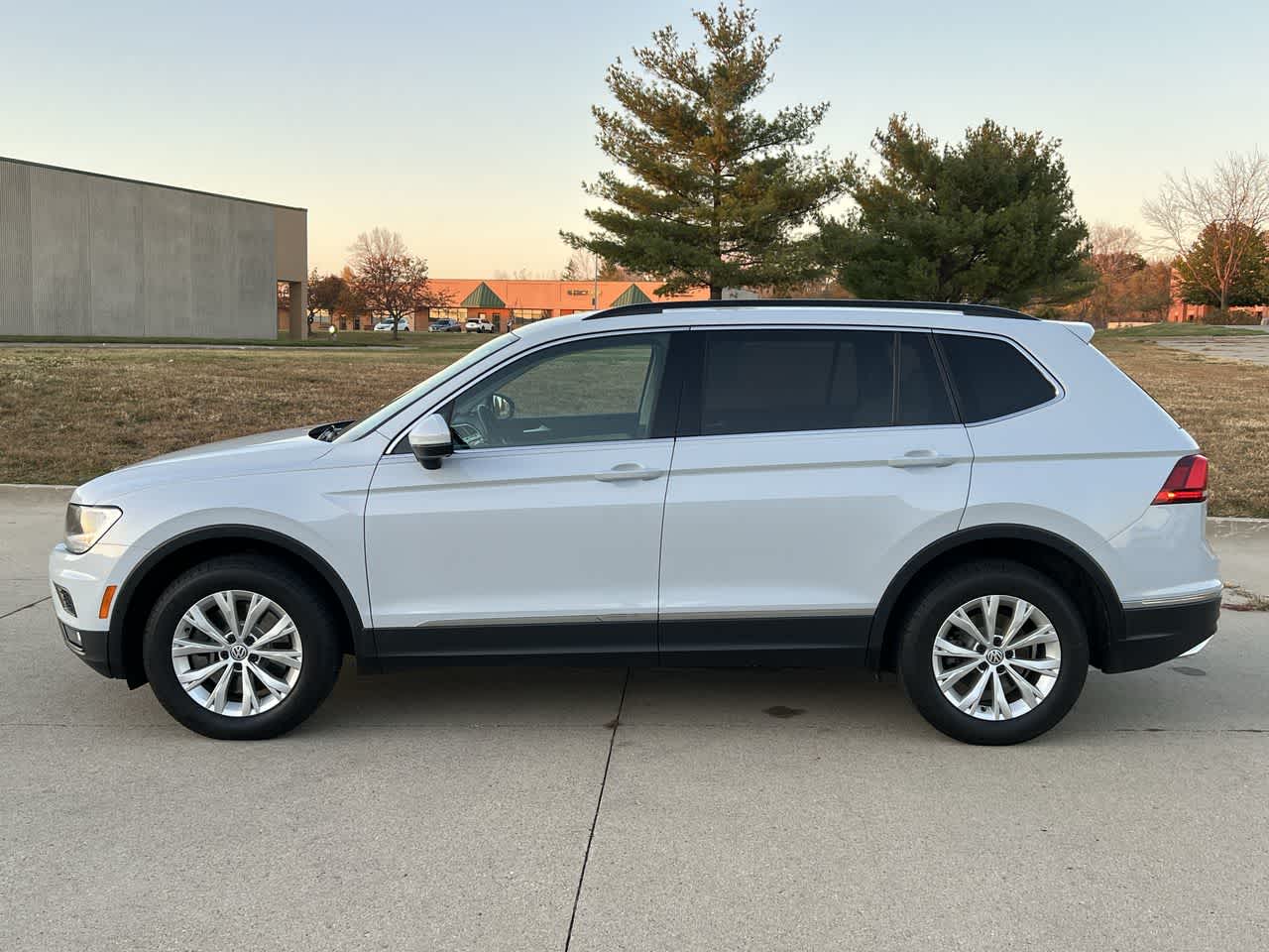 2018 Volkswagen Tiguan SE 3