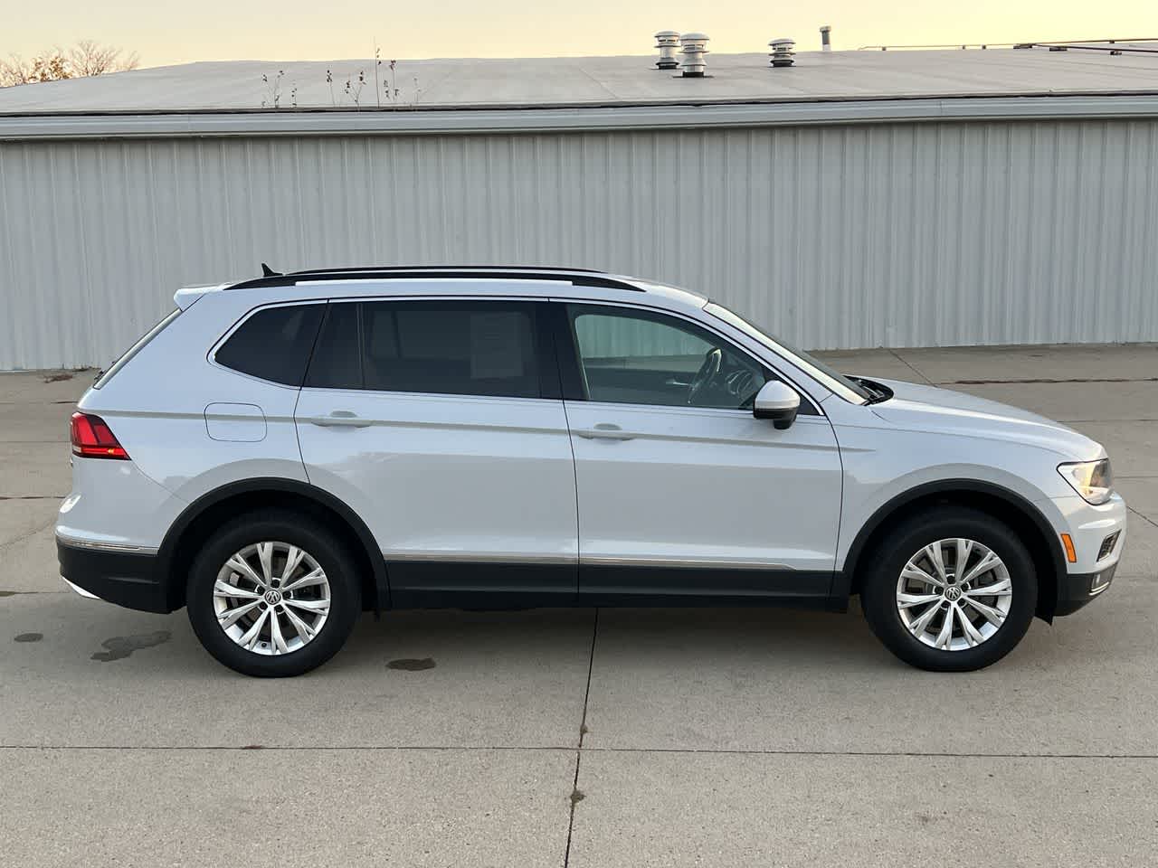 2018 Volkswagen Tiguan SE 7