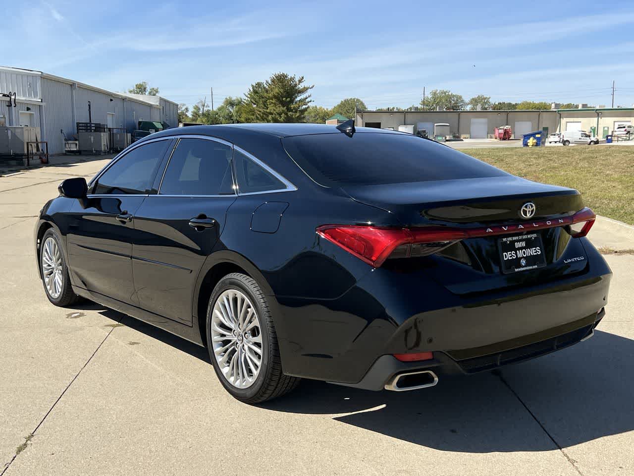 2019 Toyota Avalon Limited 4