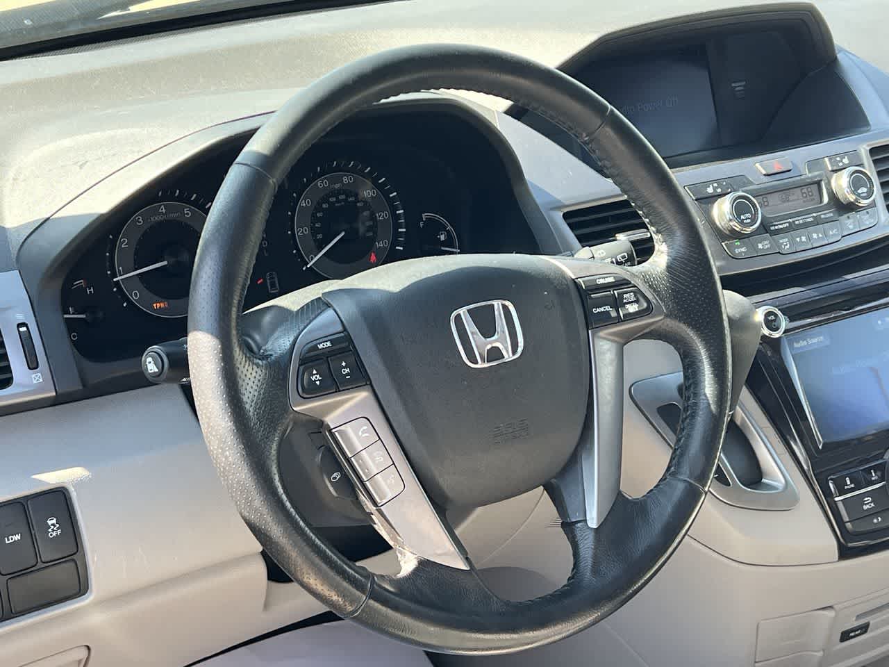 2014 Honda Odyssey EX-L 22