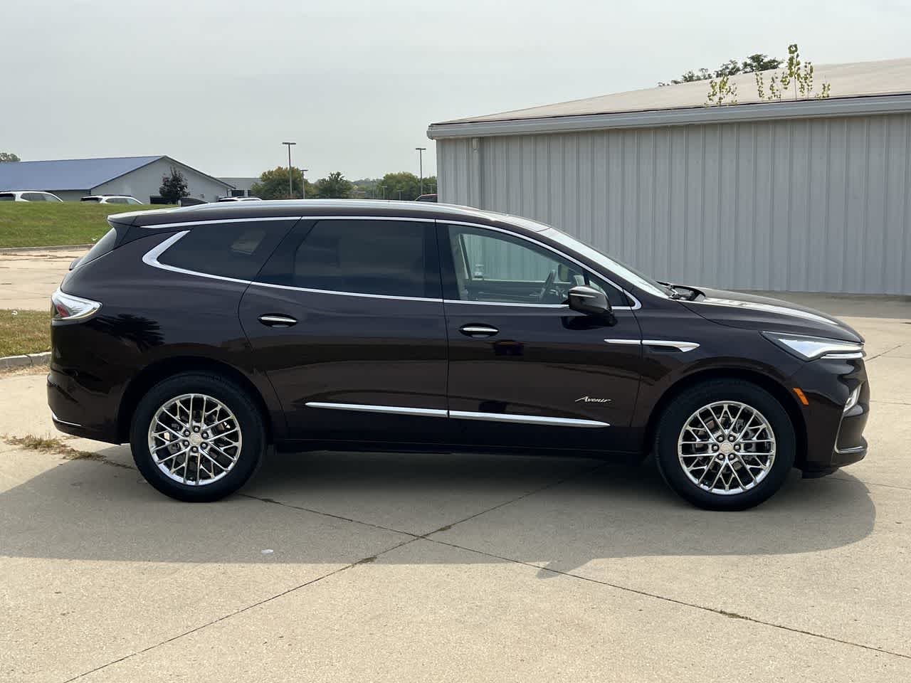 2023 Buick Enclave Avenir 7