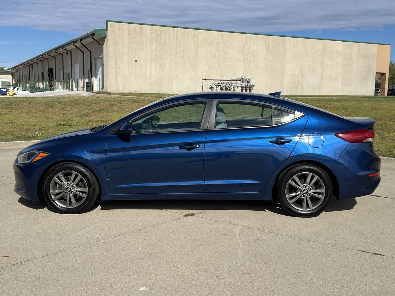 2017 Hyundai Elantra SE 3