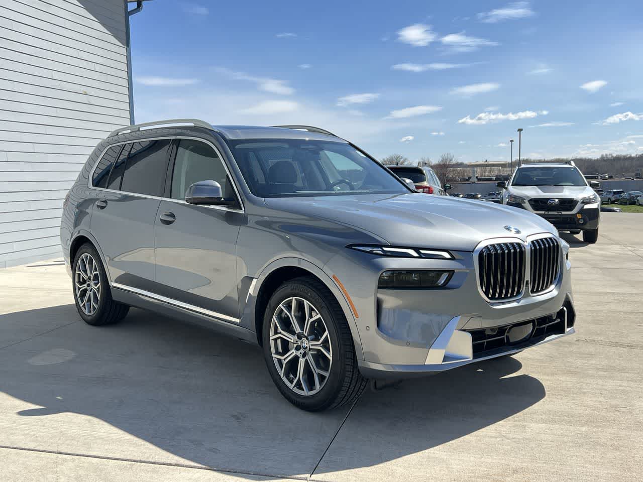 2024 BMW X7 xDrive40i 8