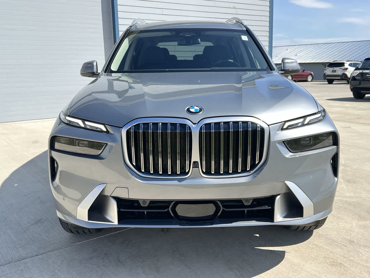 2024 BMW X7 xDrive40i 9