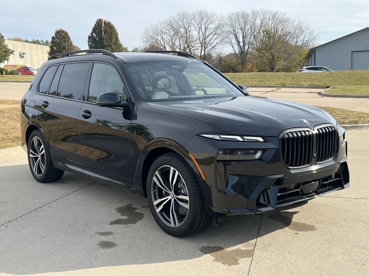 2025 BMW X7 xDrive40i 8