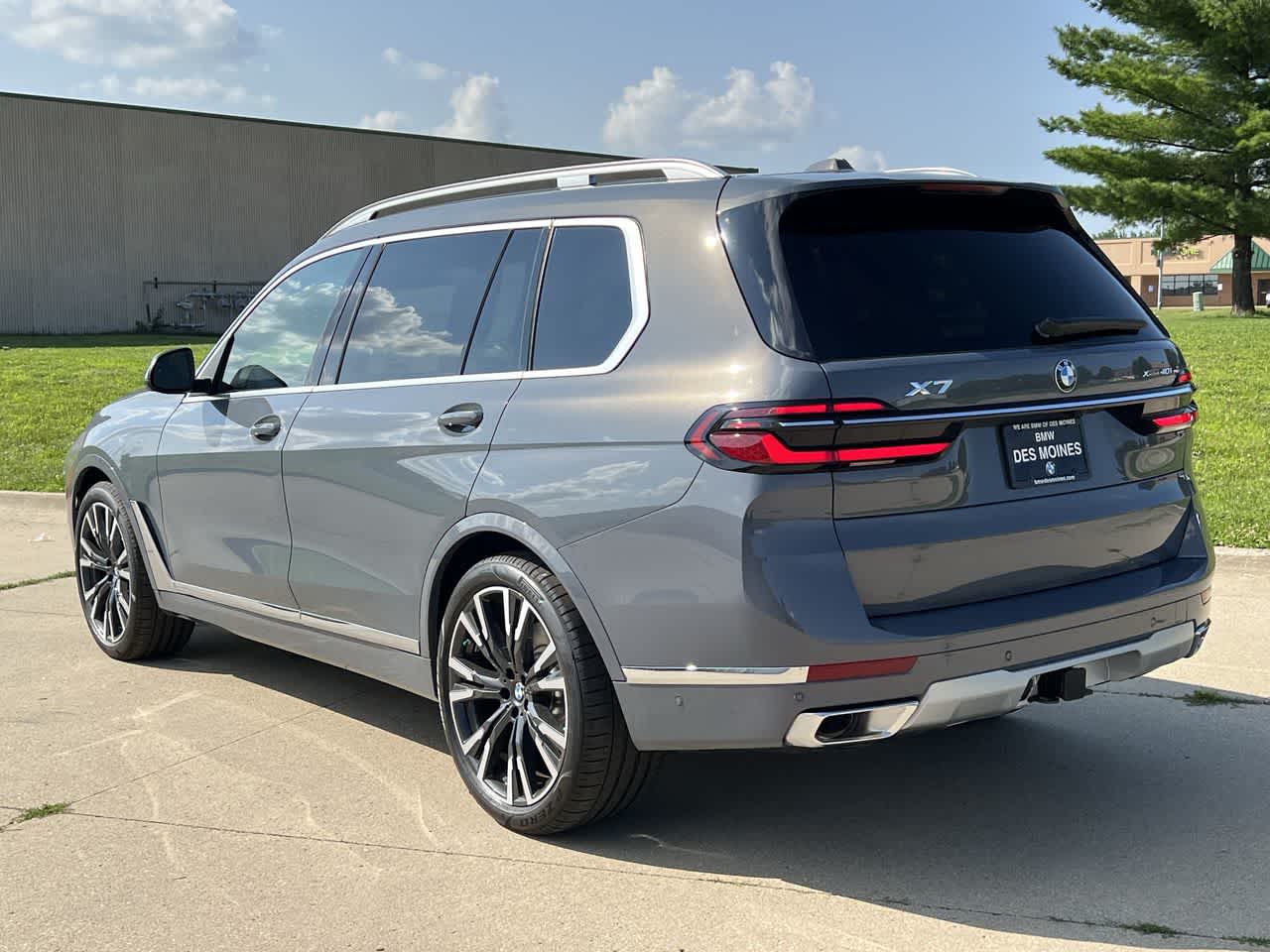 2025 BMW X7 xDrive40i 4