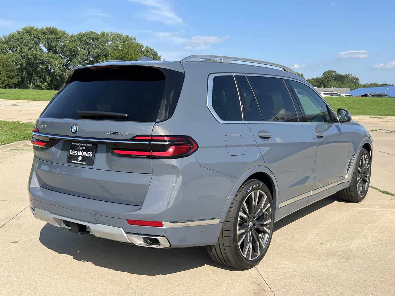 2025 BMW X7 xDrive40i 6