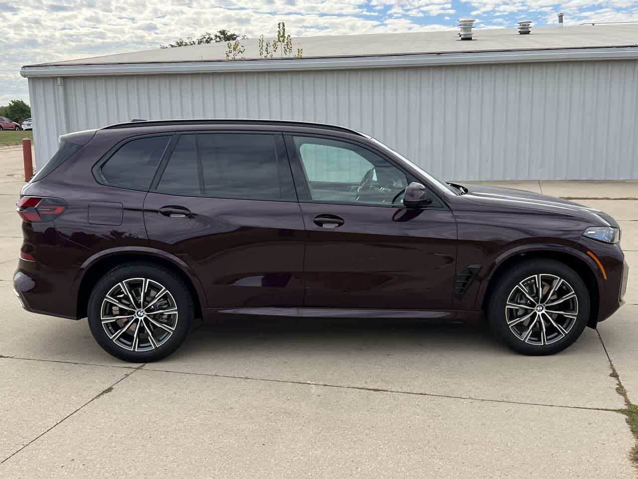 2025 BMW X5 xDrive40i 7