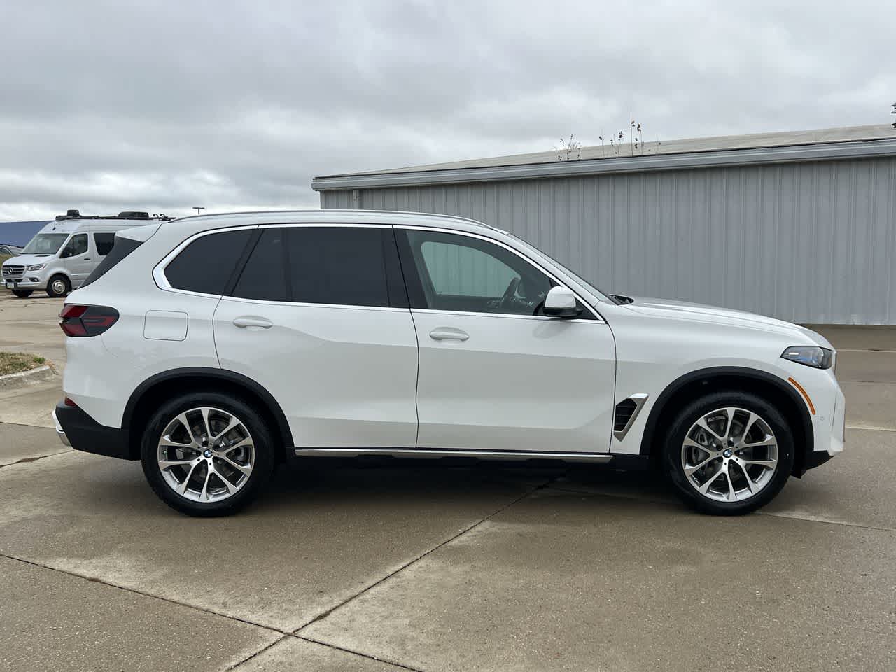 2025 BMW X5 xDrive40i 7