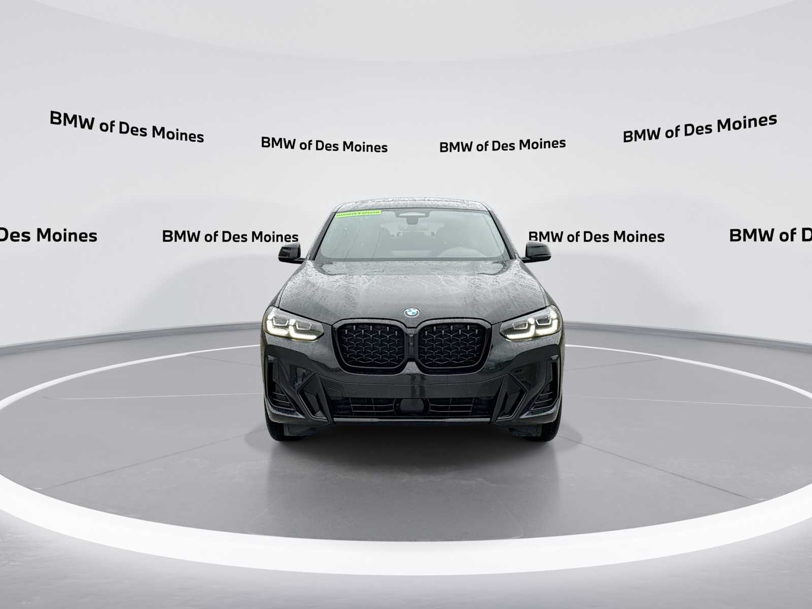 View vehicle photo 3