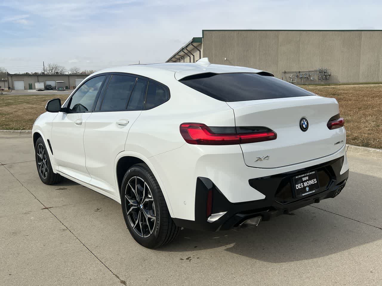 2025 BMW X4 xDrive30i 4