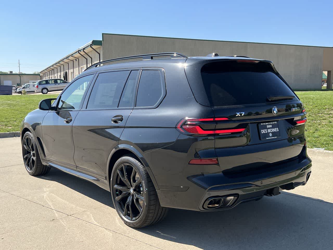 2025 BMW X7 M60i 4