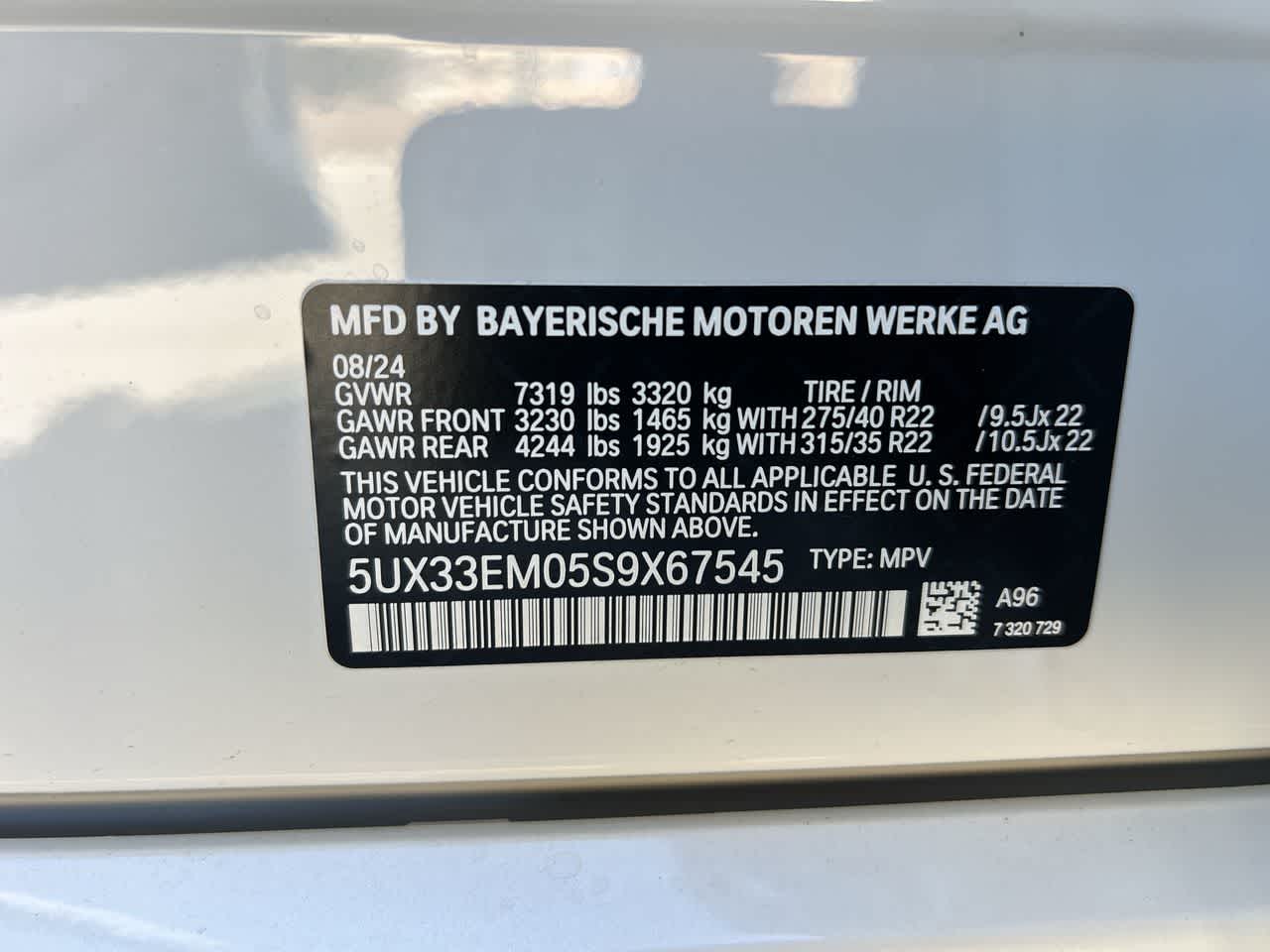 2025 BMW X7 M60i 37