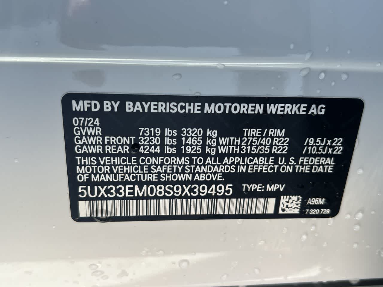 2025 BMW X7 M60i 37