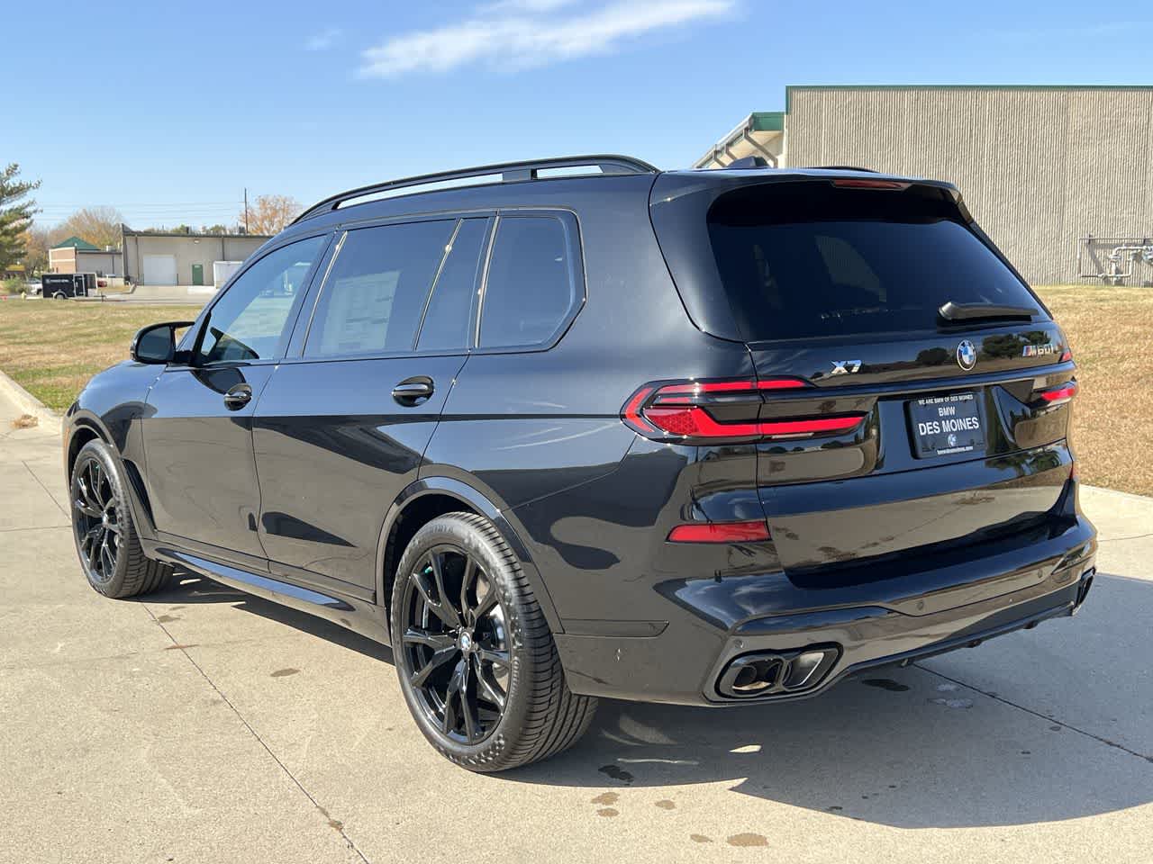 2025 BMW X7 M60i 4