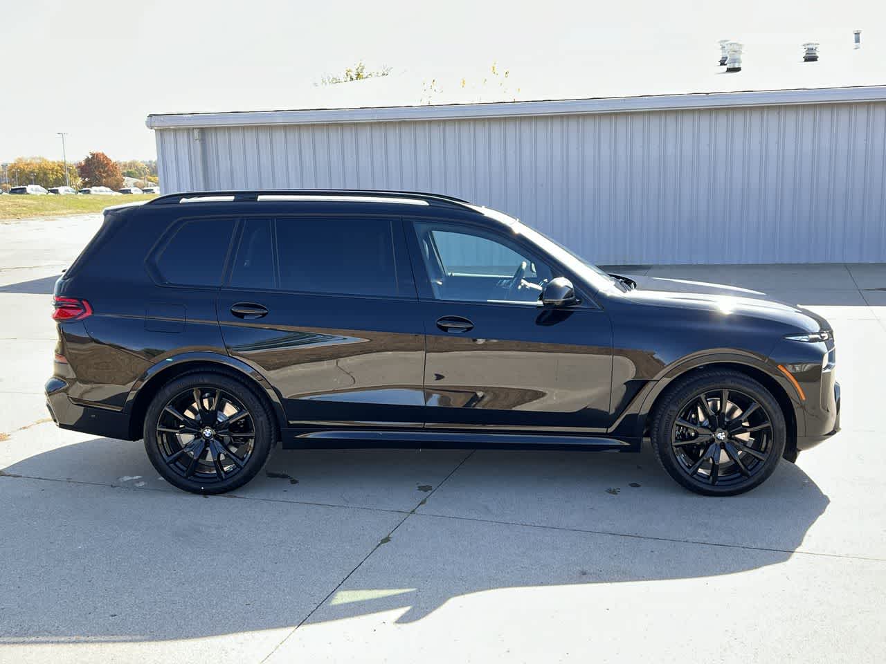 2025 BMW X7 M60i 7