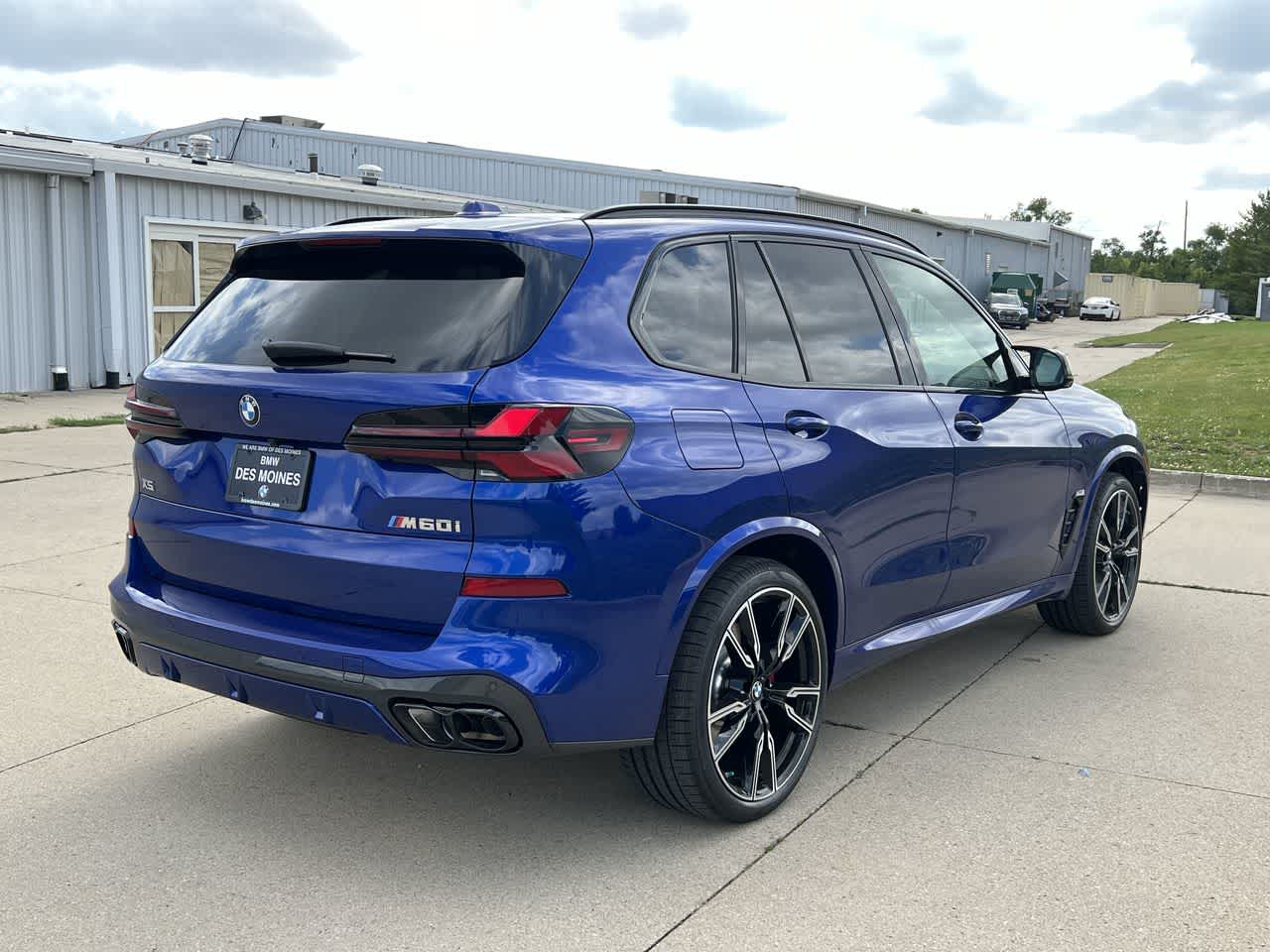 2025 BMW X5 M60i 6