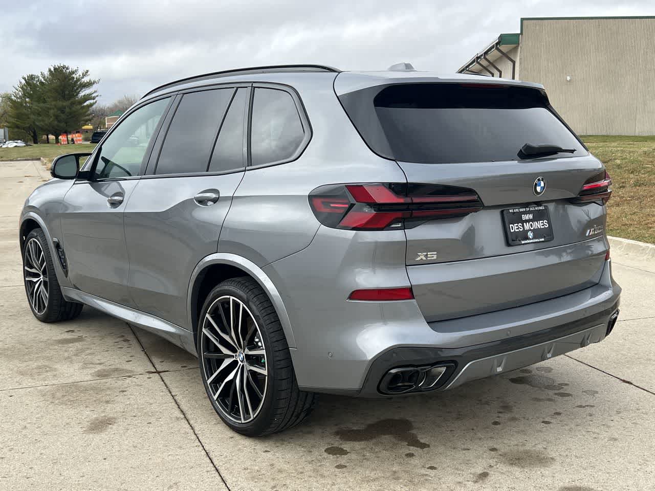 2025 BMW X5 M60i 4