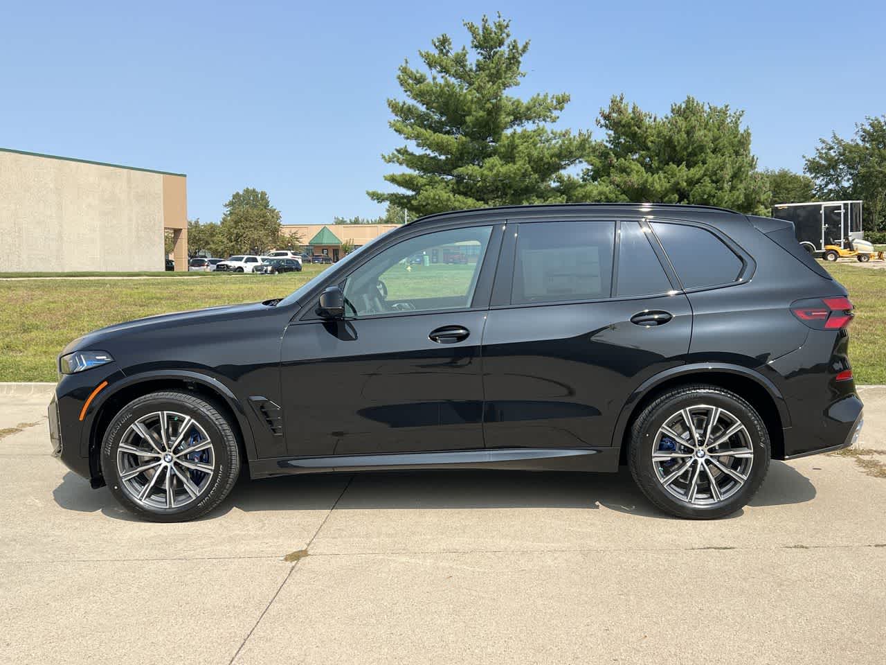 2025 BMW X5 M60i 3