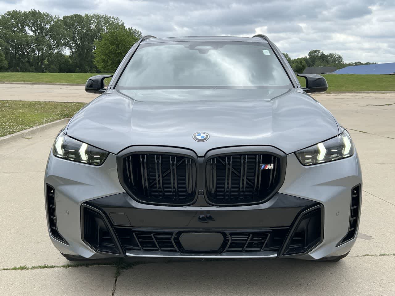 2025 BMW X5 M60i 9