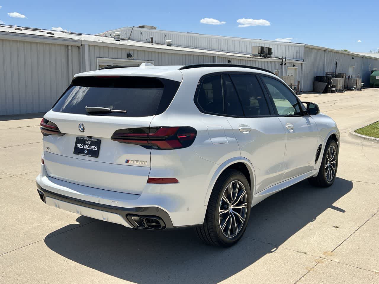 2025 BMW X5 M60i 6