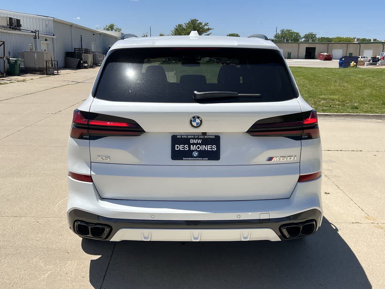 2025 BMW X5 M60i 5