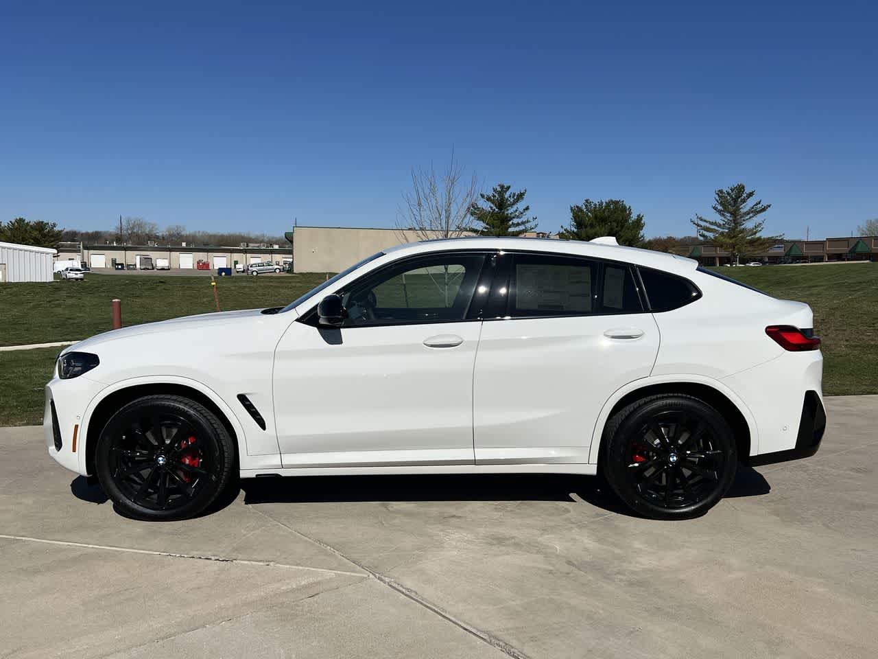 2024 BMW X4 M40i 3