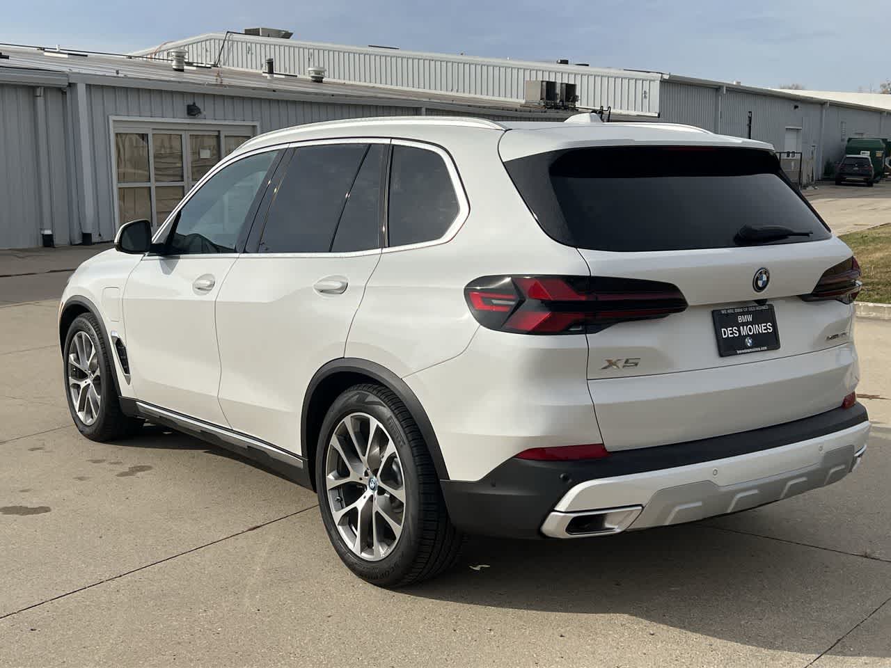 2025 BMW X5 xDrive50e 4