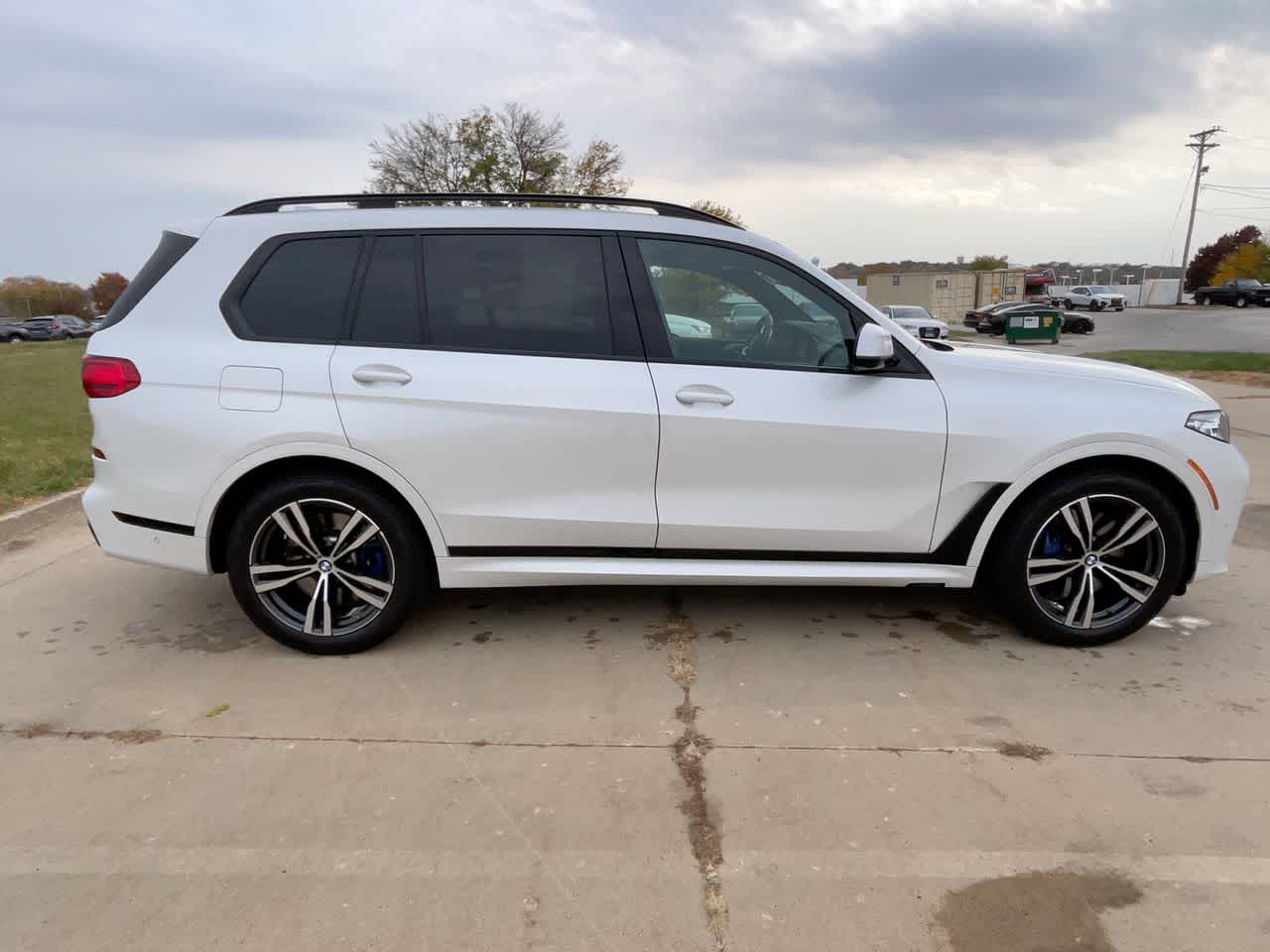 2022 BMW X7 M50i 7